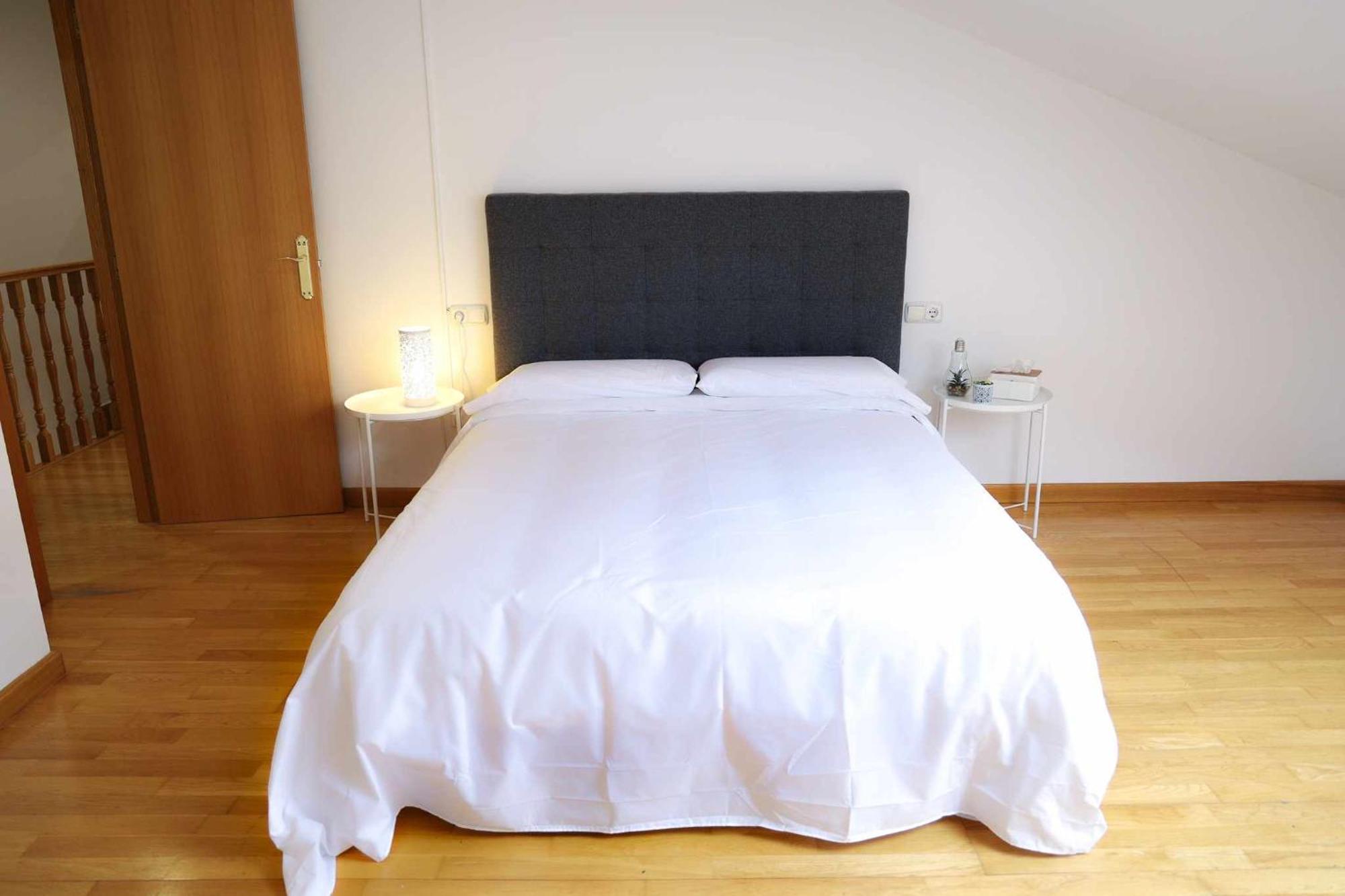 33 Pasos Catedral 2 Apartment Леон Екстериор снимка